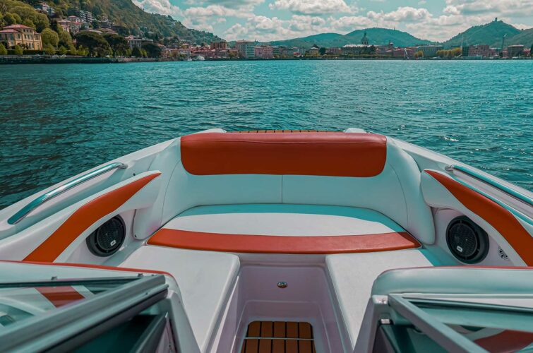 wewakecomo-boat-tour-lake-como-wakesurf-wakeboard-charter-lake-como-revenge